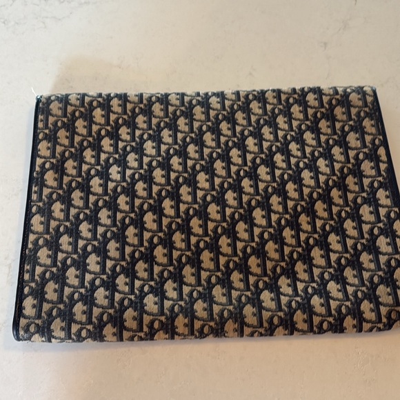 WEEKEND FLASH SALE!! 💯 Rare Dior Vintage 70s Oversized Monogram Clutch - Picture 16 of 17